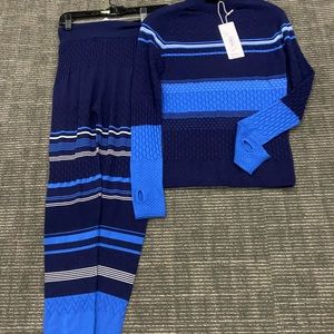 NWT Seamless Base Layers Whole garment knitwear Pullover with matching legging.